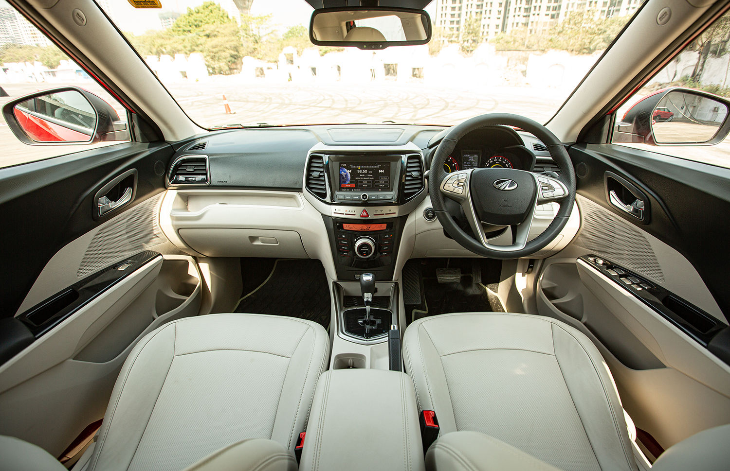 Mahindra XUV300