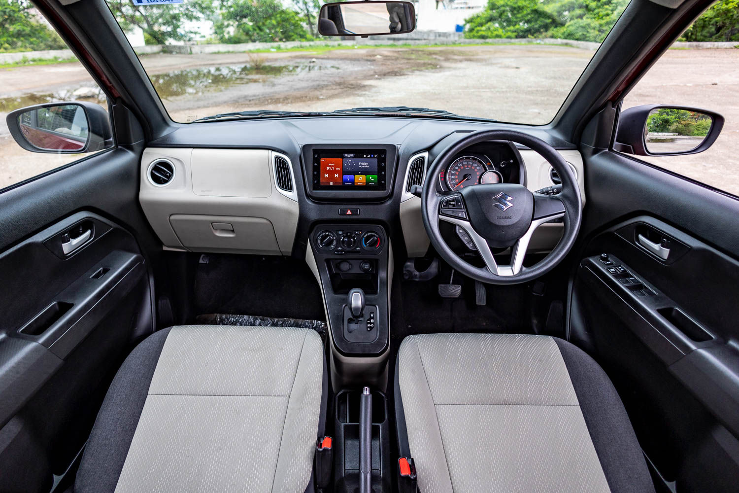 Maruti Wagon R cabin Maruti Wagon R cabin