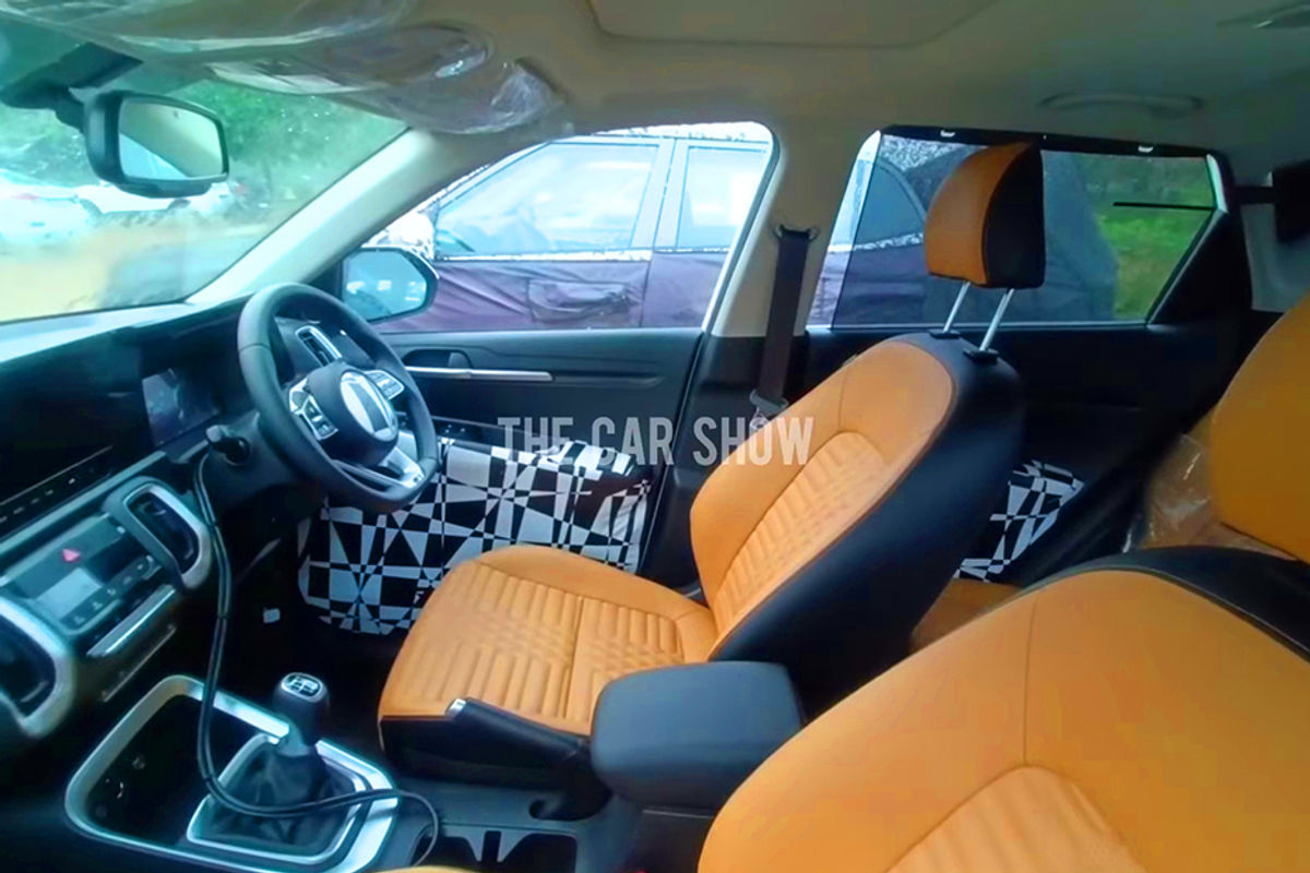 2024 Kia Sonet facelift cabin spied