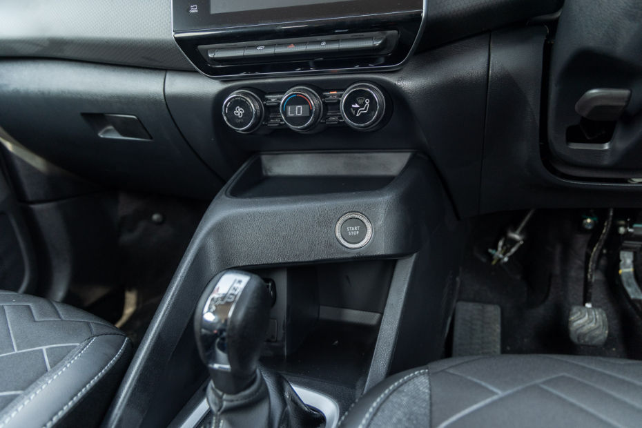 Nissan Magnite Centre Console Storage Nissan Magnite Centre Console Storage