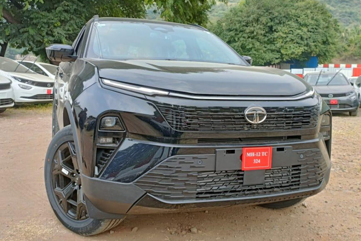 2023 Tata Safari Dark Edition