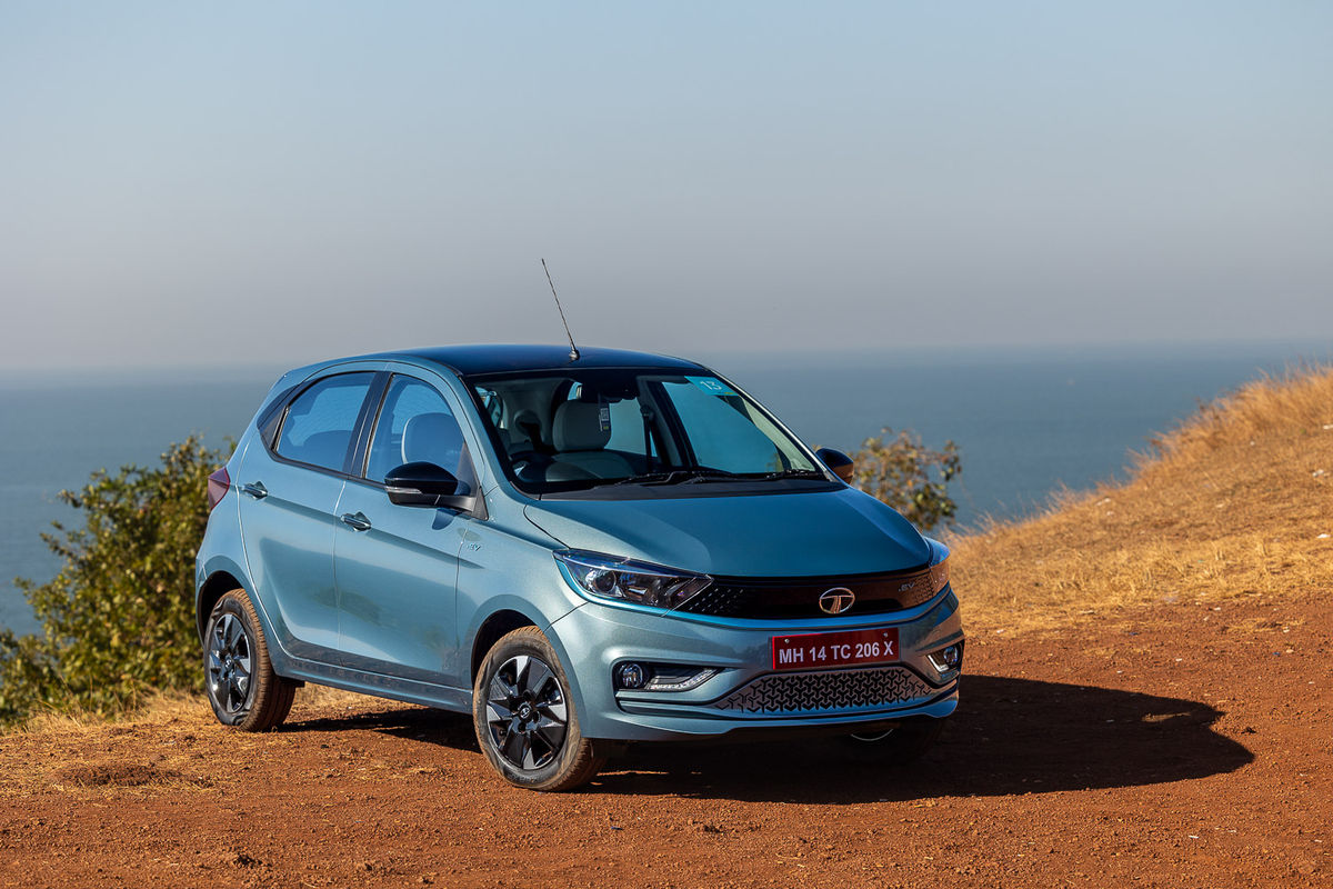 Tata Tiago EV front