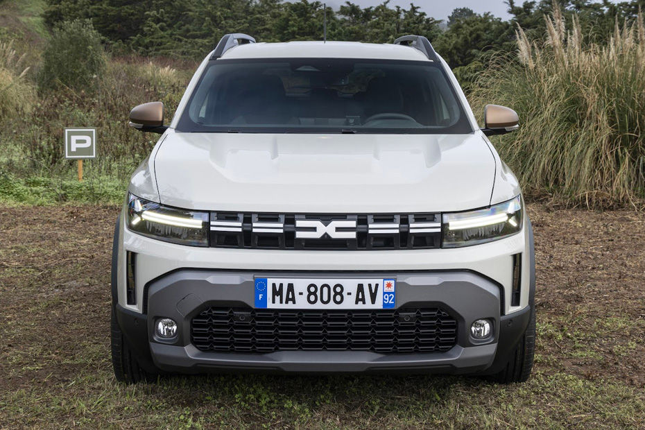 New Renault Duster front