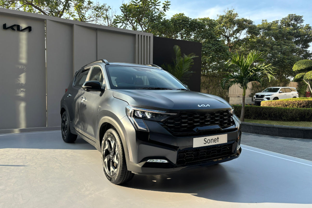 2024 Kia Sonet X-Line