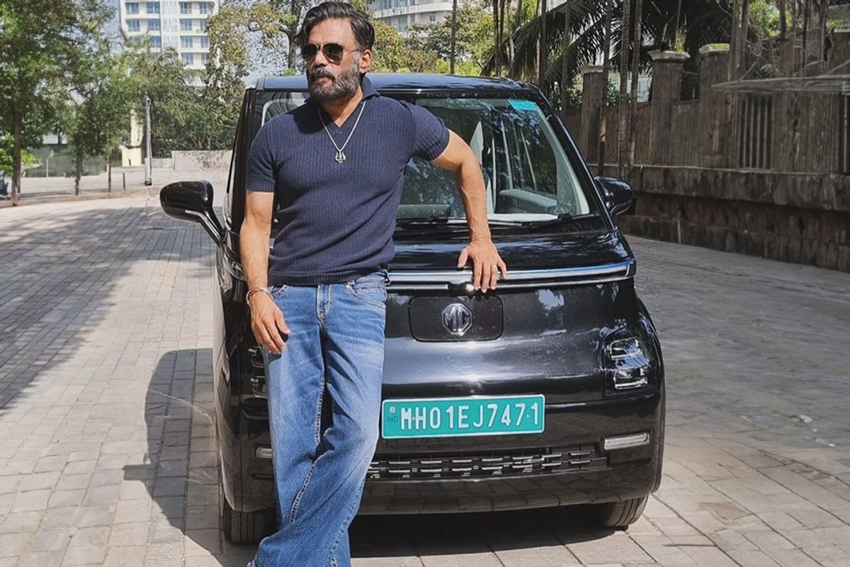 Suniel Shetty with his MG Comet EV