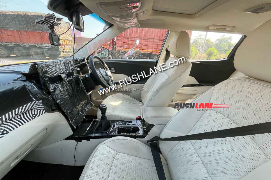 Mahindra XUV300 2024 Interior