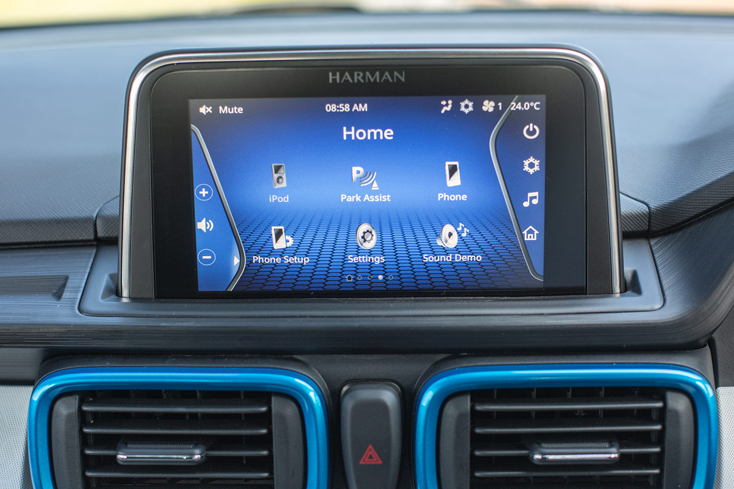 Tata Punch infotainment