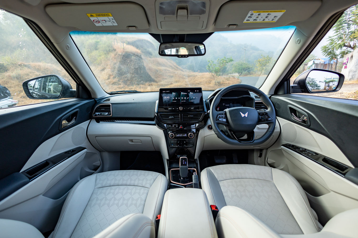 Mahindra XUV400 EV Dashboard
