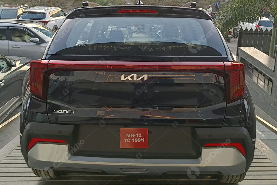 Kia Sonet 2024 HTK+ Rear