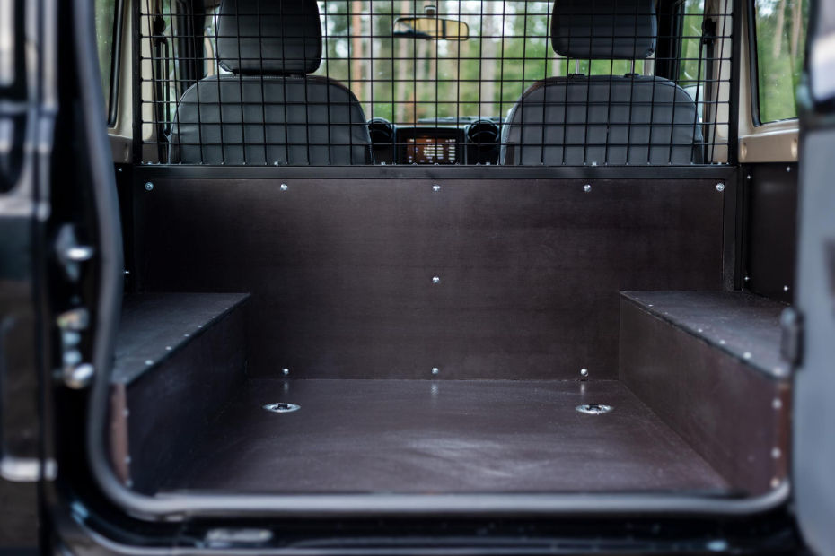 MW Spartan EV 2 Cargo Bay MW Spartan EV 2 Cargo Bay