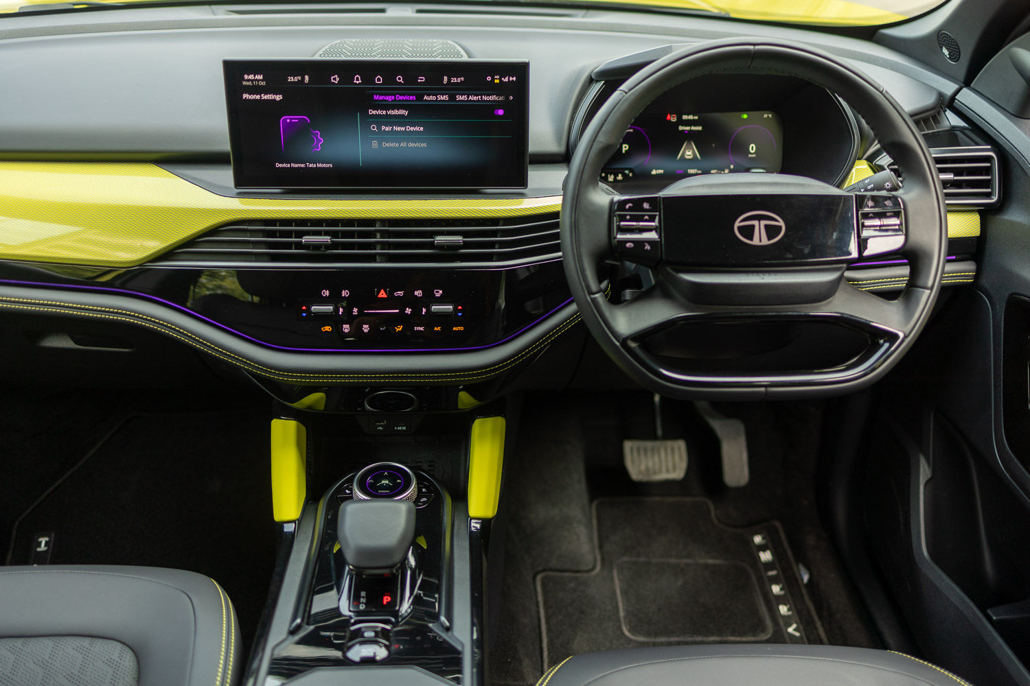 Tata Harrier Screens