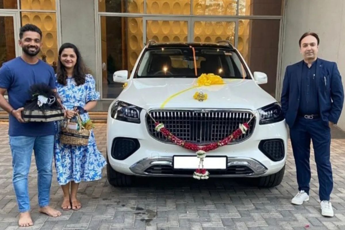 Ajinkya Rahane Taking Delivery Of His Car Ajinkya Rahane Taking Delivery Of His Car