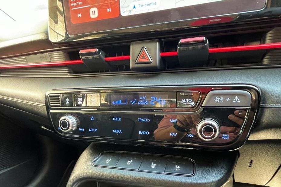 Hyundai Verna media controls