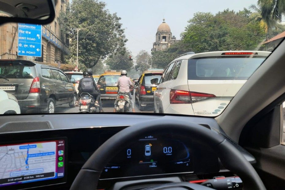 Hyundai Verna driver's display