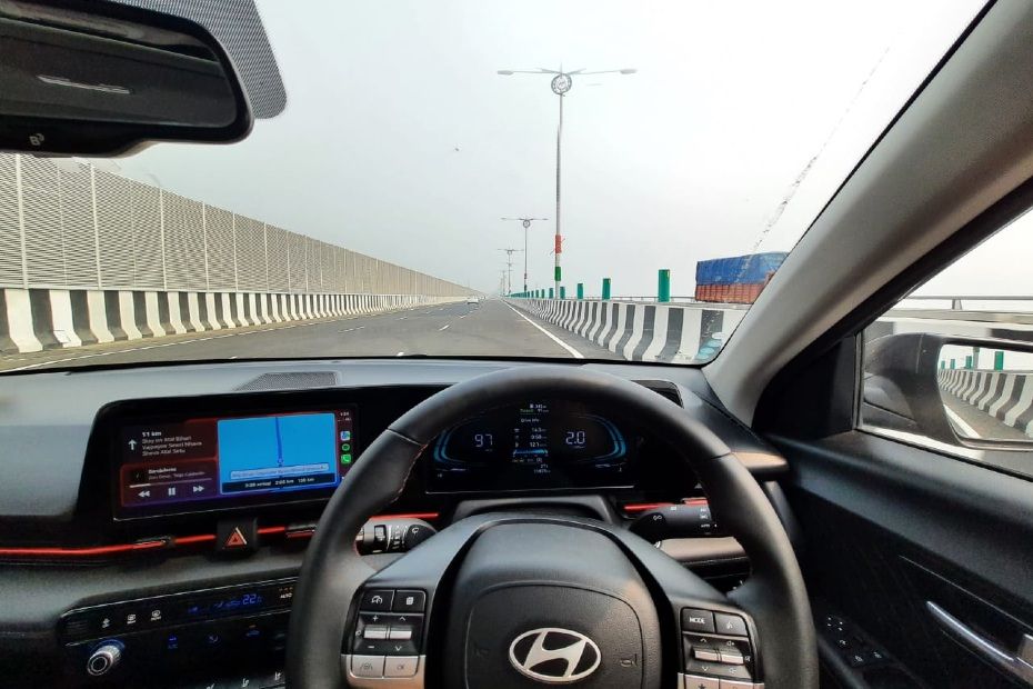 Hyundai Verna Lane keep assist