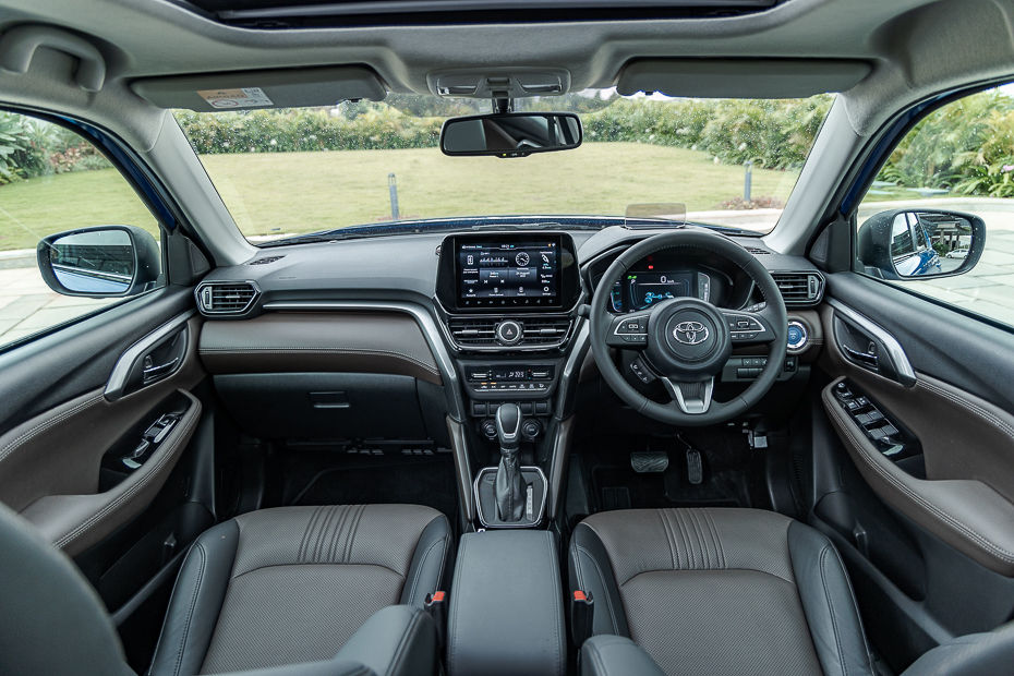 Toyota Urban Cruiser Hyryder Cabin