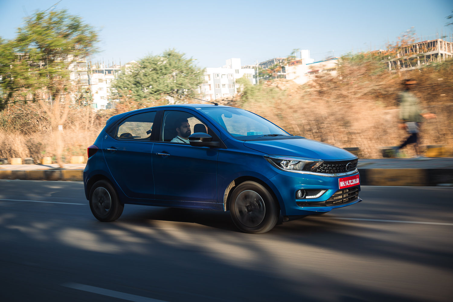 Tiago CNG AMT