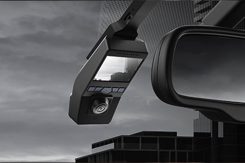 Hyundai Venue Knight Edition dual-camera dashcam Hyundai Venue Knight Edition dual-camera dashcam