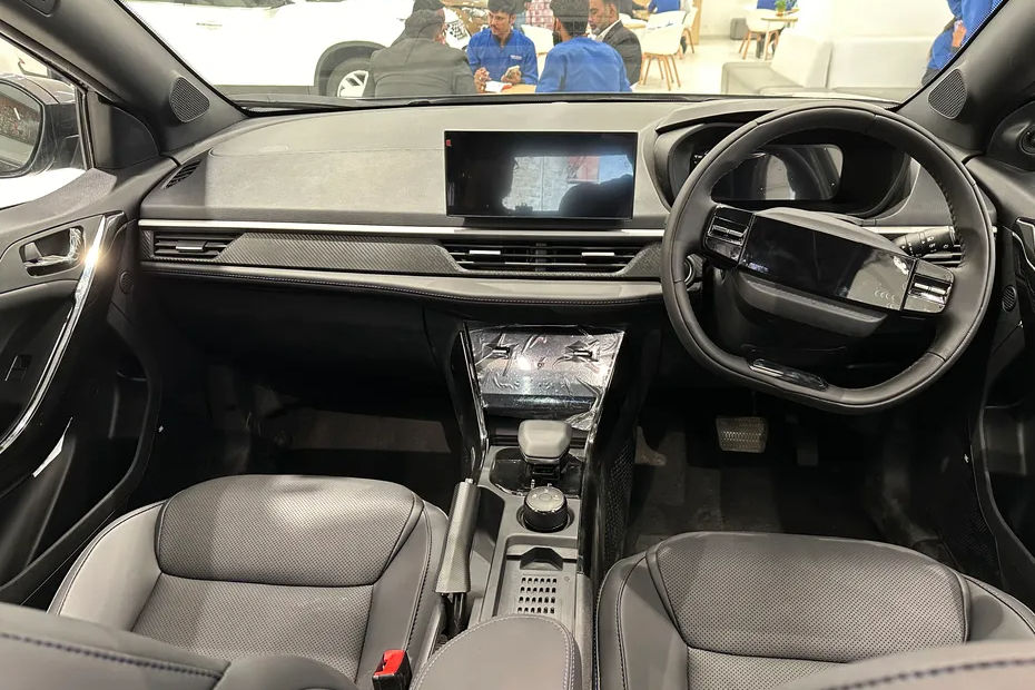 Tata Nexon Dark Explained In 5 Images | CarDekho.com