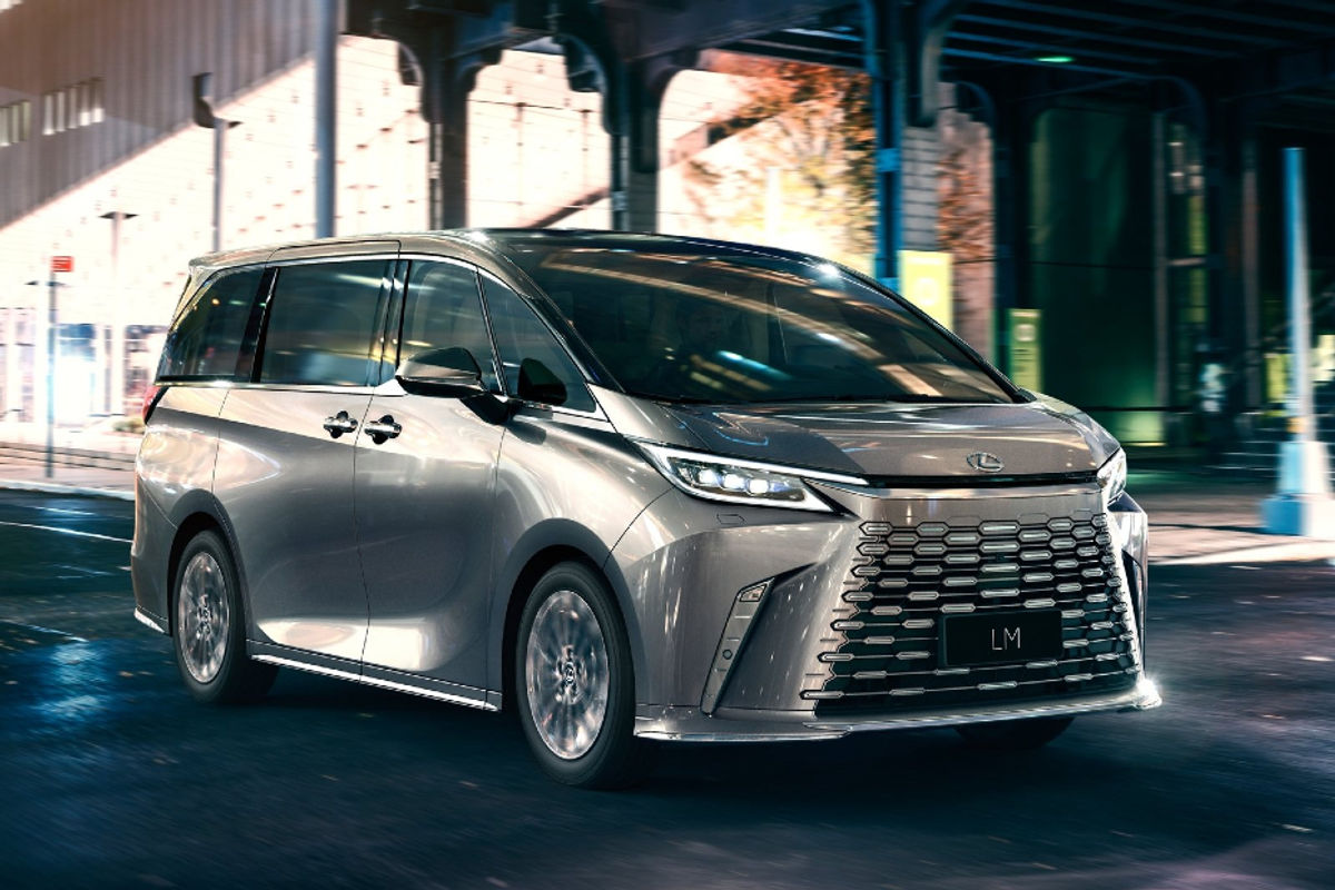 Lexus LM launched in India