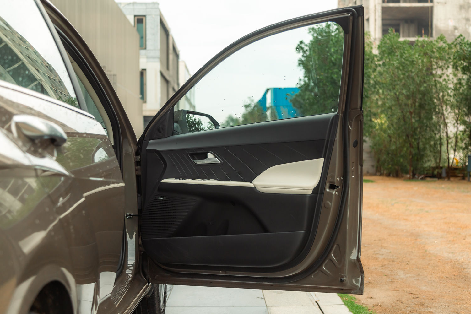 Verna cabin storage