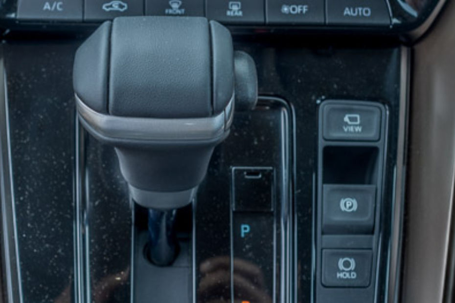 Maruti Invicto Parking Brake