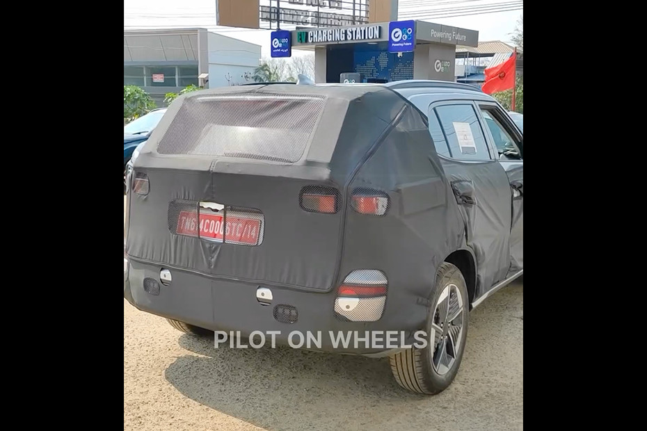 Hyundai Creta EV Spied Again, Interior Spotted In Detail | CarDekho.com