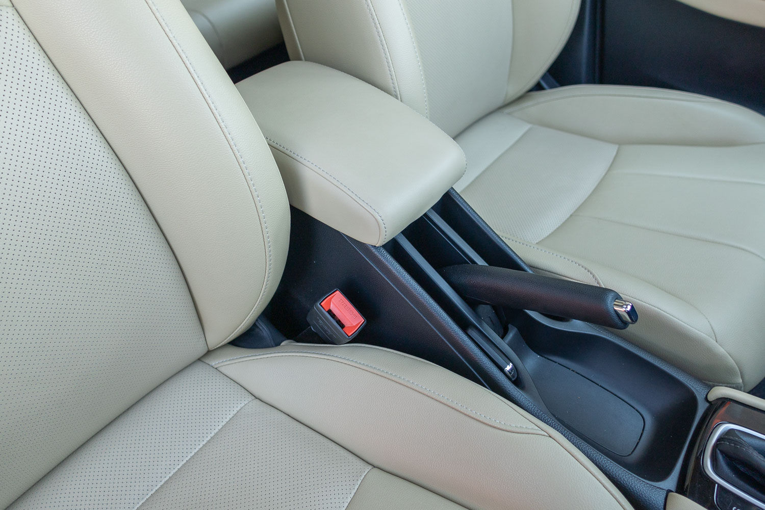 Honda City front armrest Honda City front armrest