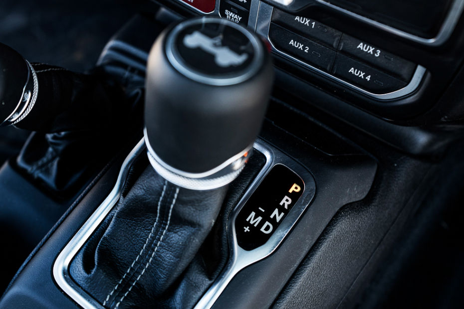 2024 Jeep Wrangler Gear Knob