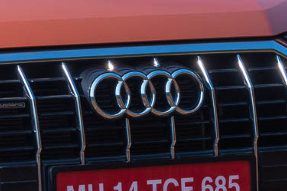 Audi Q3 Logo