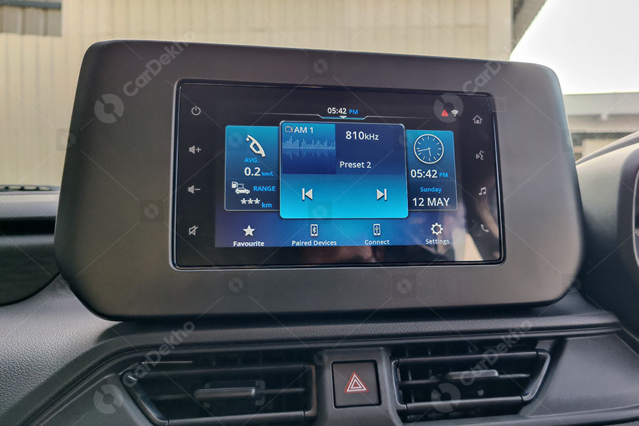Maruti Swift Zxi 7-inch touchscreen