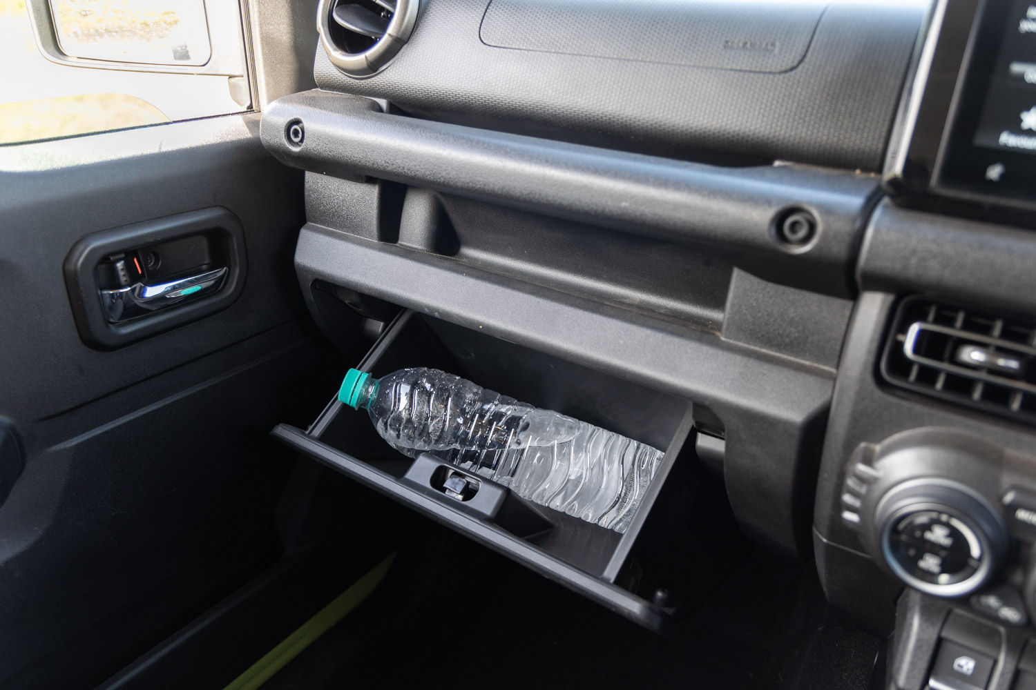 Maruti Jimny glovebox