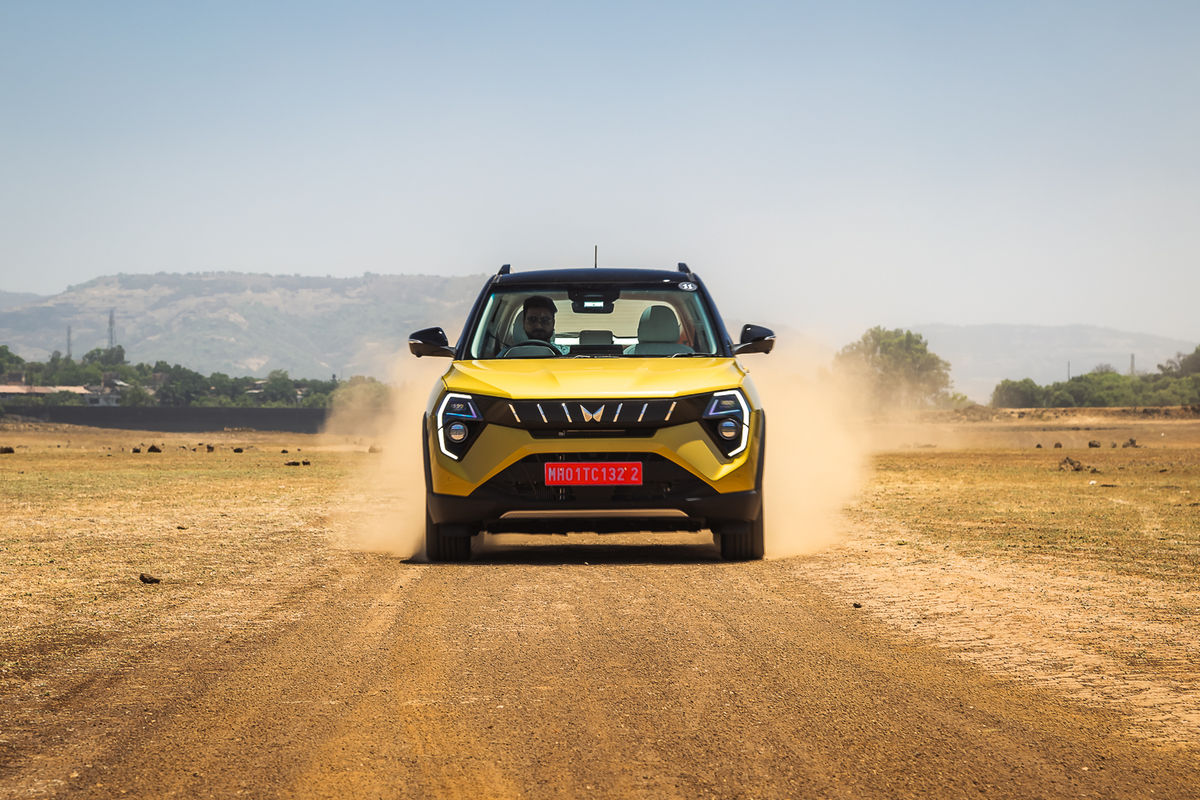 Mahindra XUV 3XO XUV 3XO deliveries