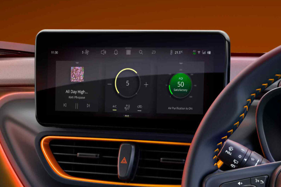 Altroz Racer Touchscreen