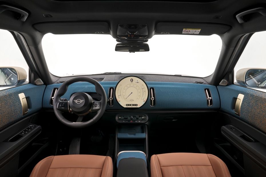 Mini Countryman Electric interiors