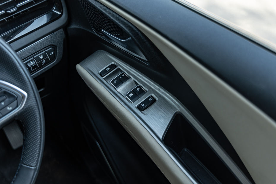 MG Hector Door Pads