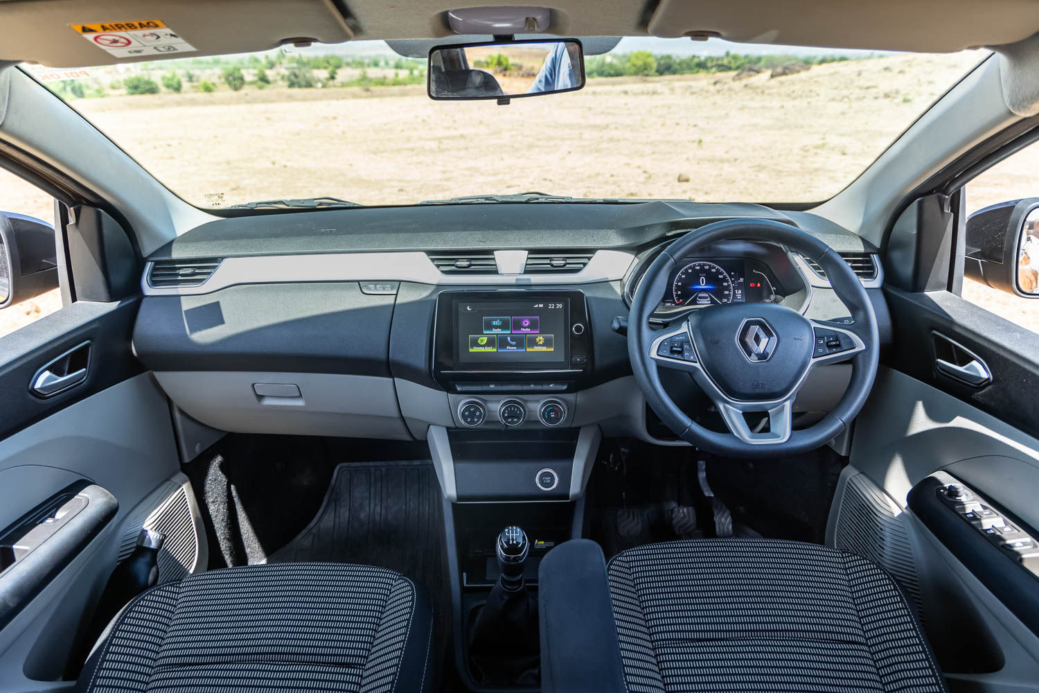 Renault Triber Dashboard