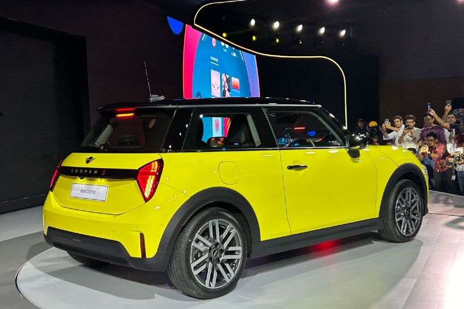 2024 Mini Cooper S rear three-fourth 