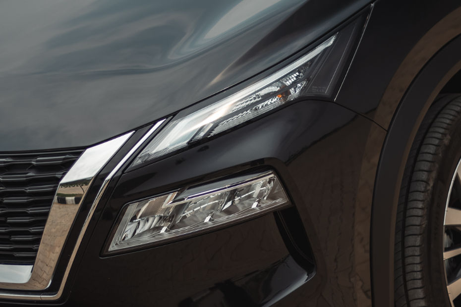 Nissan X-Trail Headlamps Nissan X-Trail Headlamps