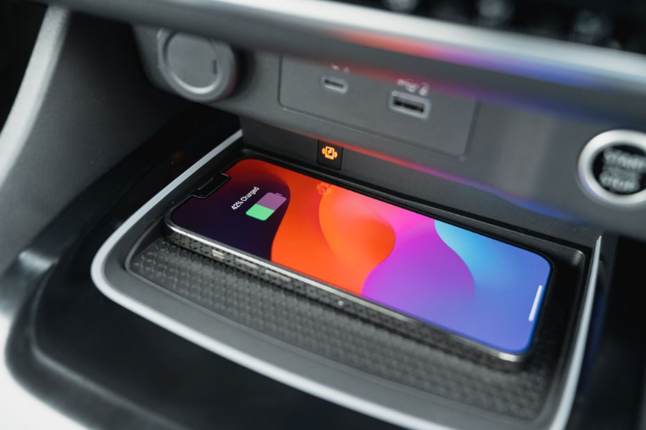 Nissan X-Trail Wireless Phone Charger Nissan X-Trail Wireless Phone Charger
