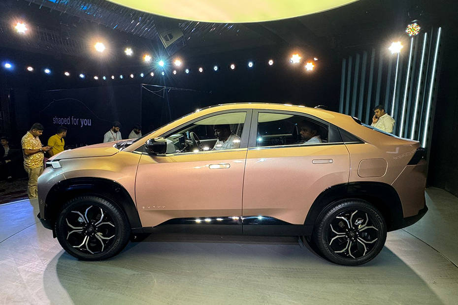 Tata Curvv variant-wise colour options and powertrain details