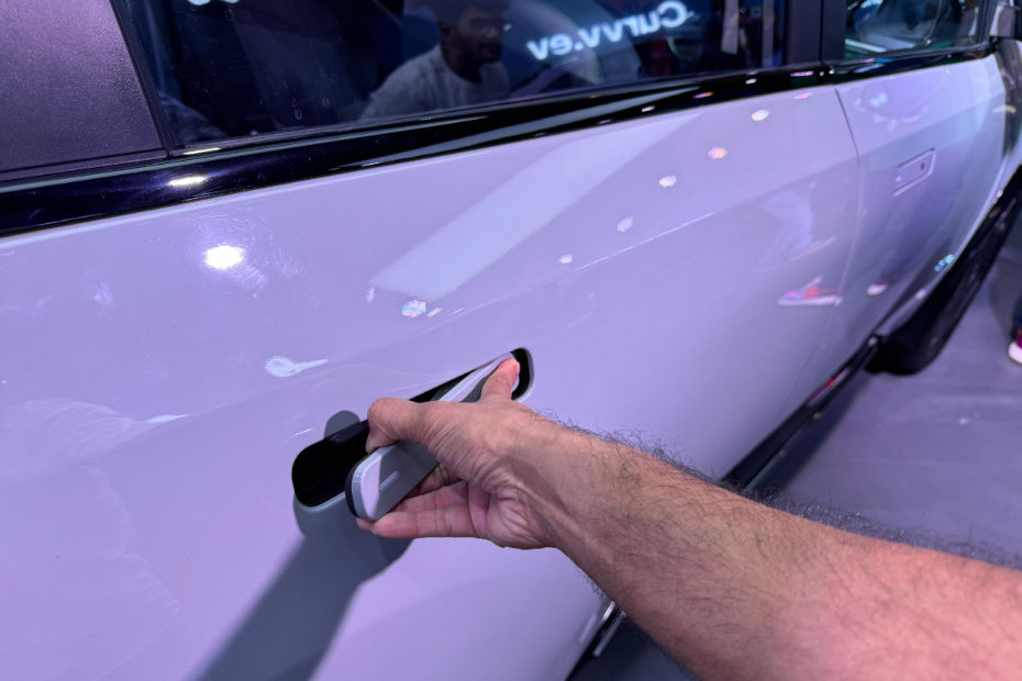 Tata Curvv EV Flush Door Handles Tata Curvv EV Flush Door Handles