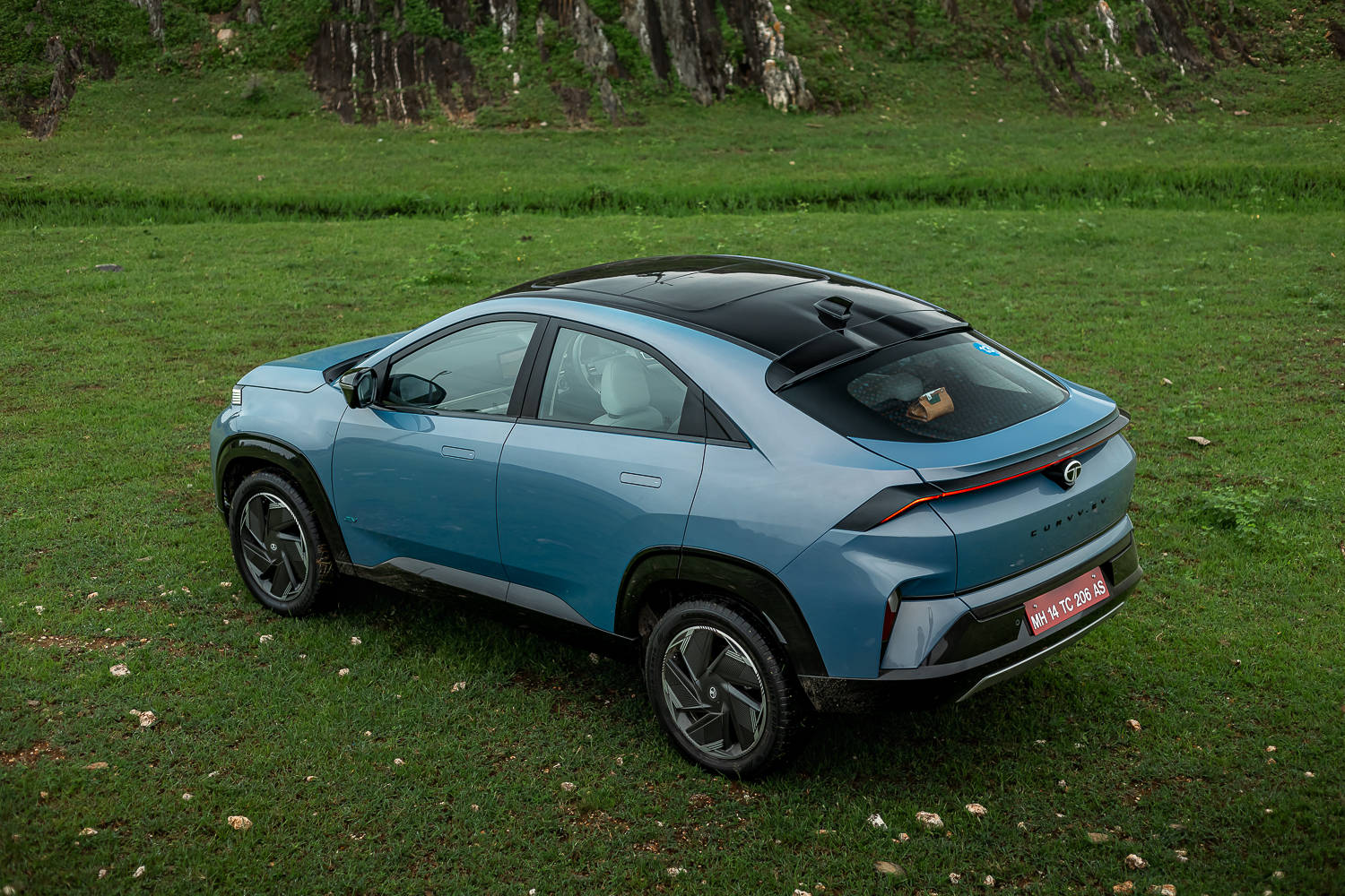 Tata Curvv EV sloping roofline