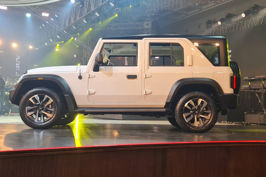 Mahindra Thar Roxx Side