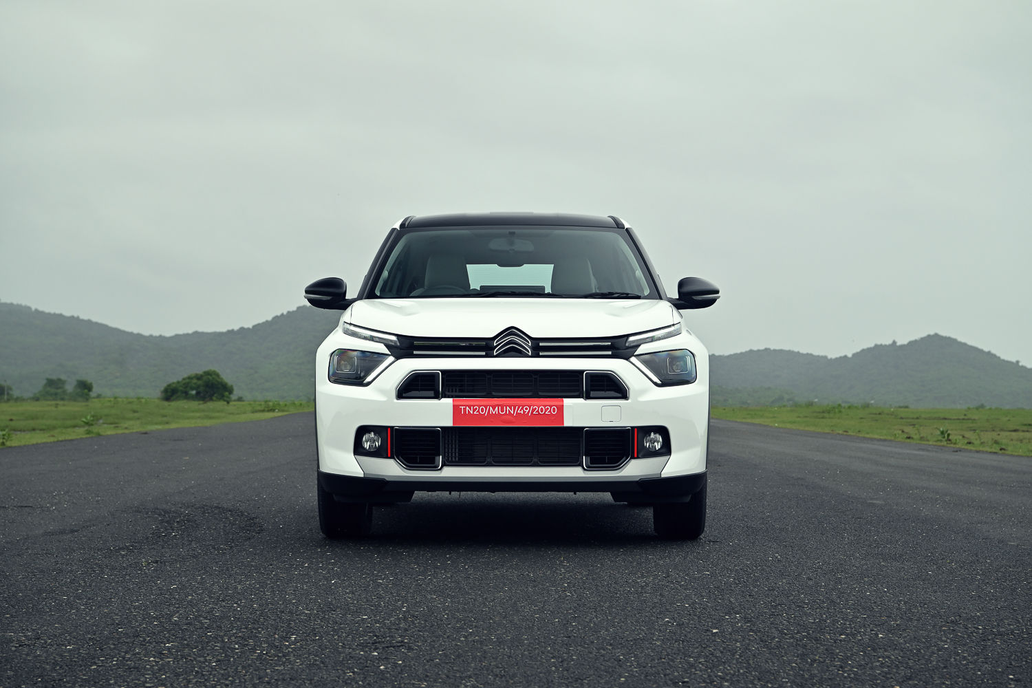 Citroen Basalt Front