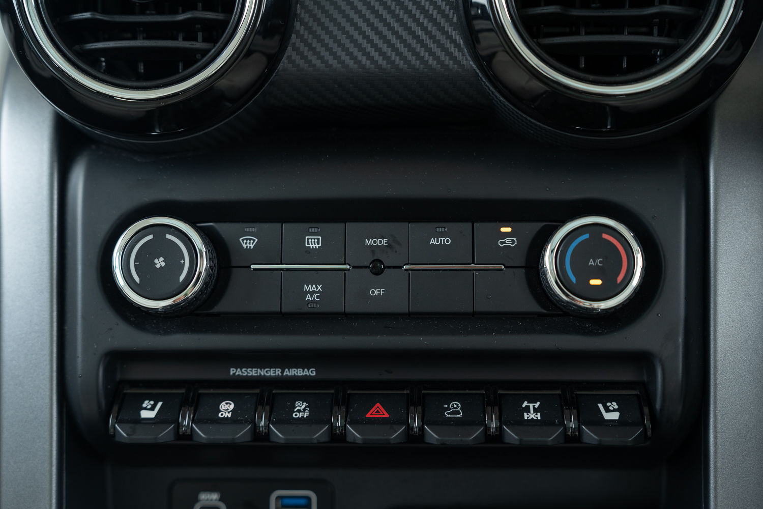 Mahindra Thar Roxx gets auto Ac but not dual-zone AC