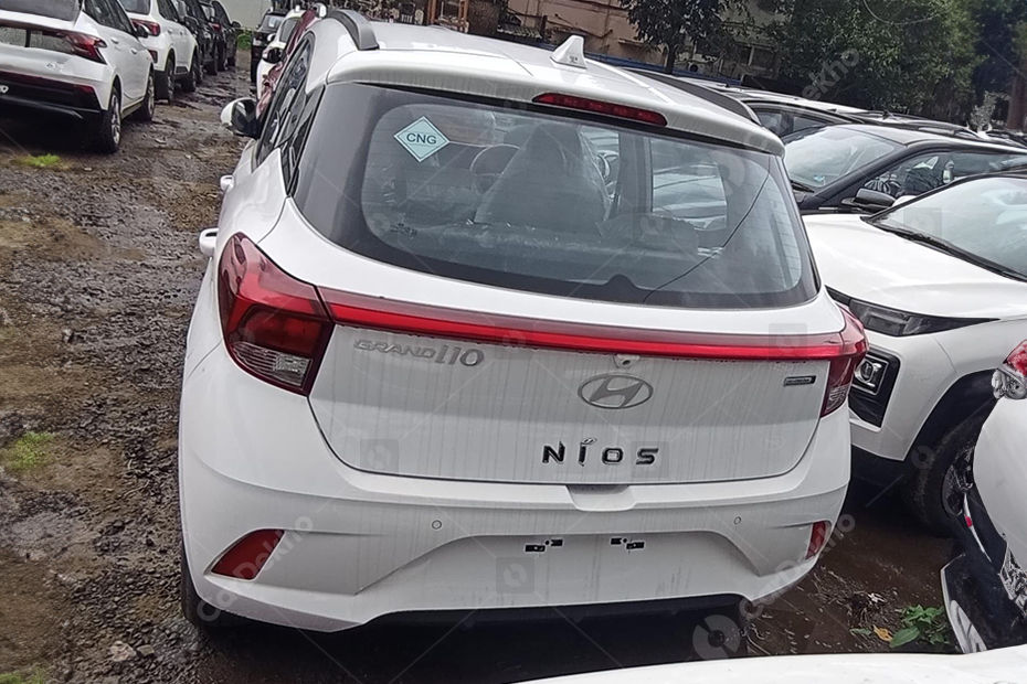 Hyundai Grand i10 Nios Dual-cylinder CNG Rear