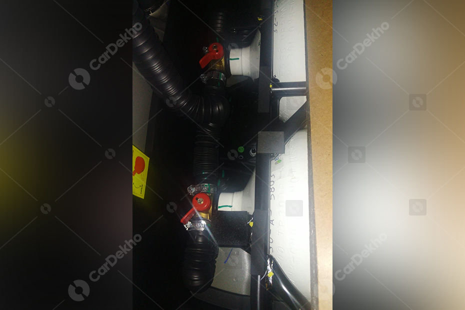 Hyundai Grand i10 Nios Dual-cylinder CNG Boot Space