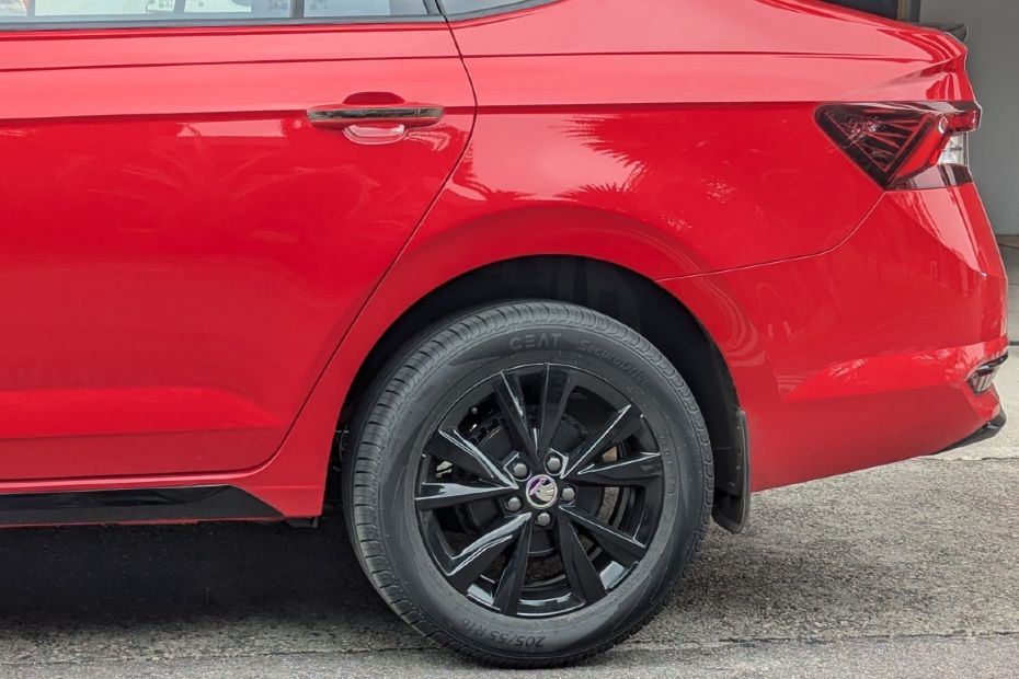 Skoda Slavia Monte Carlo Edition black chrome element on door handles Skoda Slavia Monte Carlo Edition black chrome element on door handles