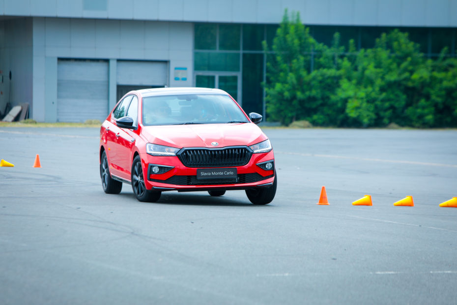 Skoda Slavia Monte Carlo edition doing the slalom test Skoda Slavia Monte Carlo edition doing the slalom test